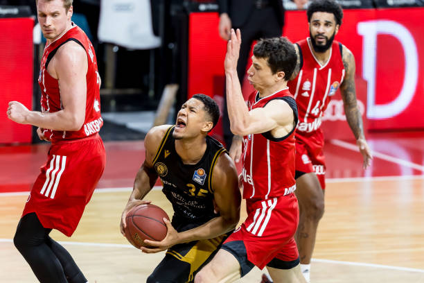 一个赛季也 一个赛季也