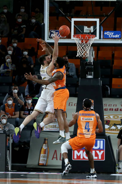 个令人兴奋 个令人兴奋