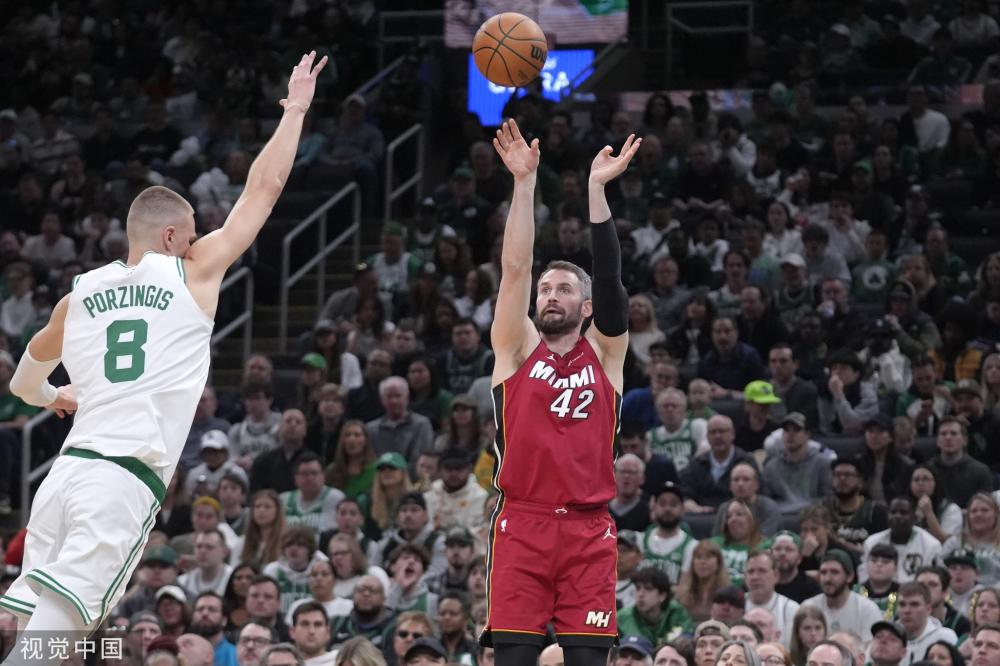 在赛季初遭 在赛季初遭