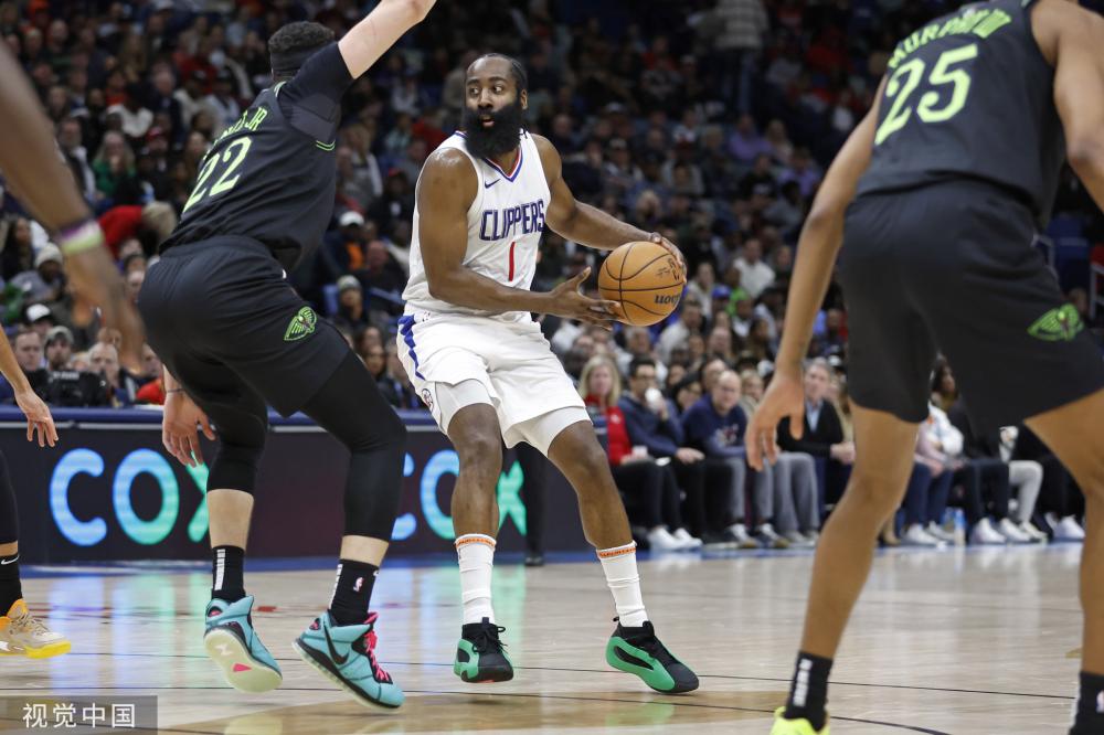 勒夫以其出 勒夫以其出